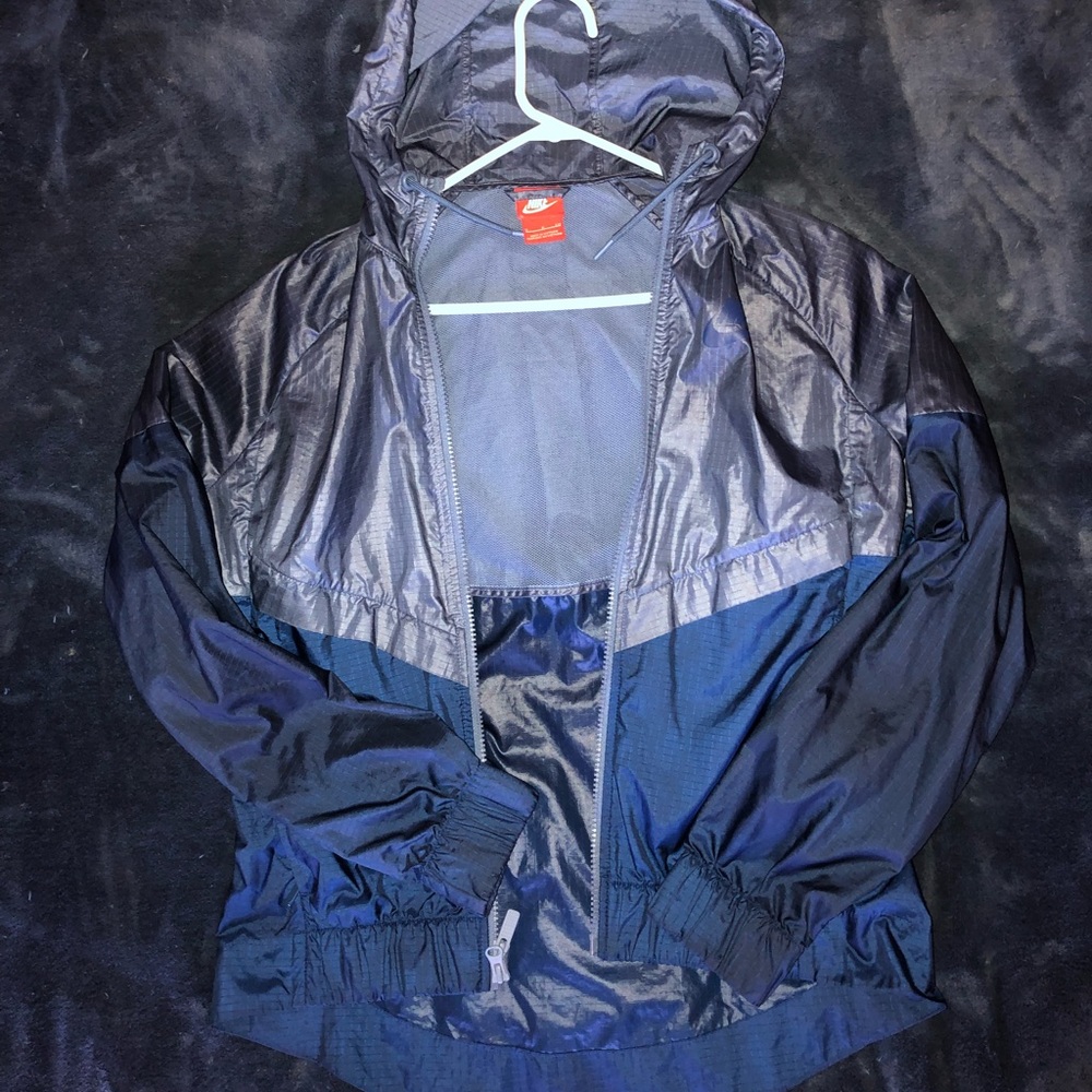 Nike windbreaker